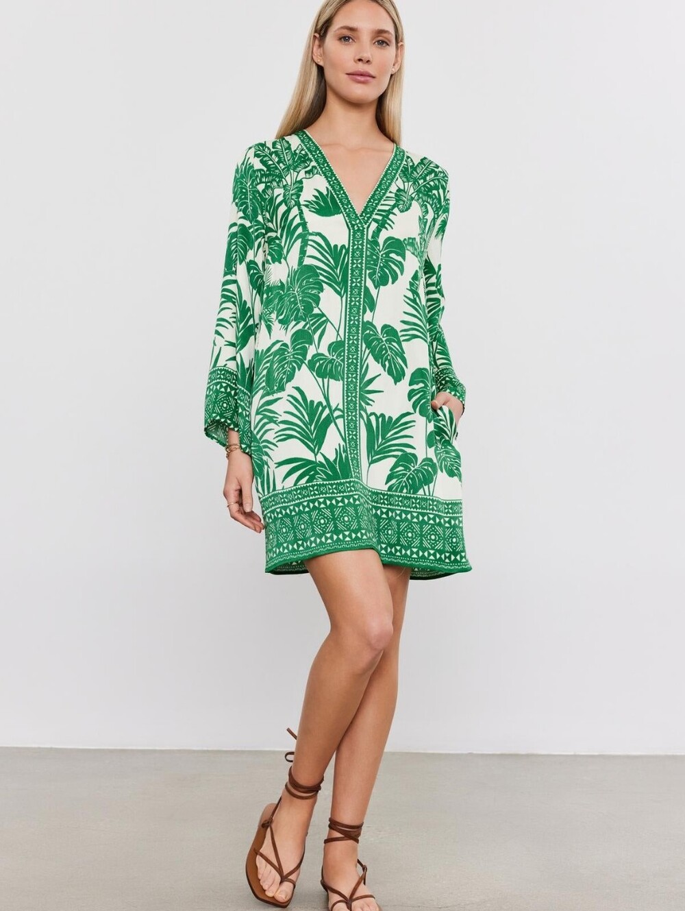 Velvet By Graham & Spencer emella dress